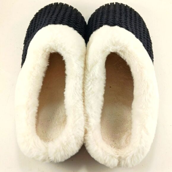 Fuzzy House Slippers For Women Indoor/ Outdoor Winter Warmth Black 40/41 7-8 .US - Picture 3 of 7
